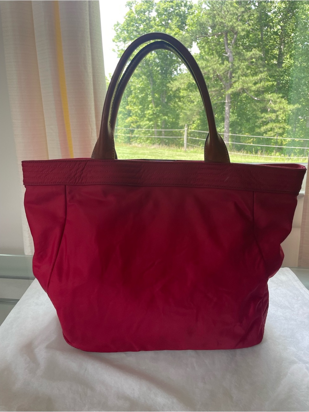 Dooney & Bourke EUC Victoria Nylon Tote Leather Handles Bag - Picture 4 of 12